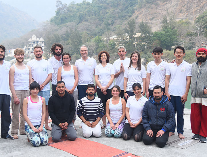 200-hour-yoga-in-rishikesh
                                                            