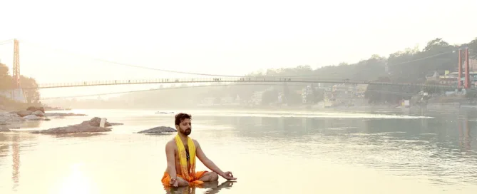 best yoga retreat in rishikesh